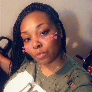 Meet your Posher, Cierra